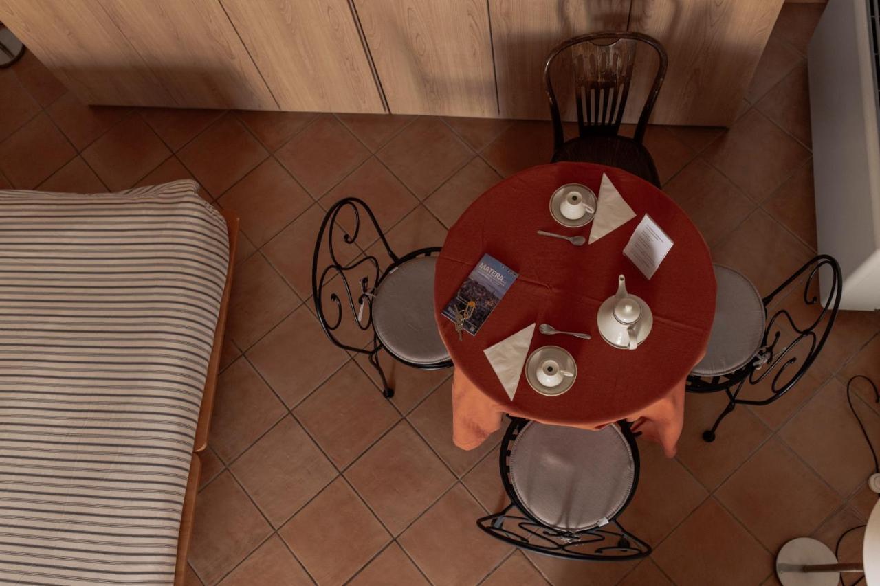 Il Vicinato, Casa Vacanza Immersa Nel Cuore Dei Sassi Matera Bagian luar foto