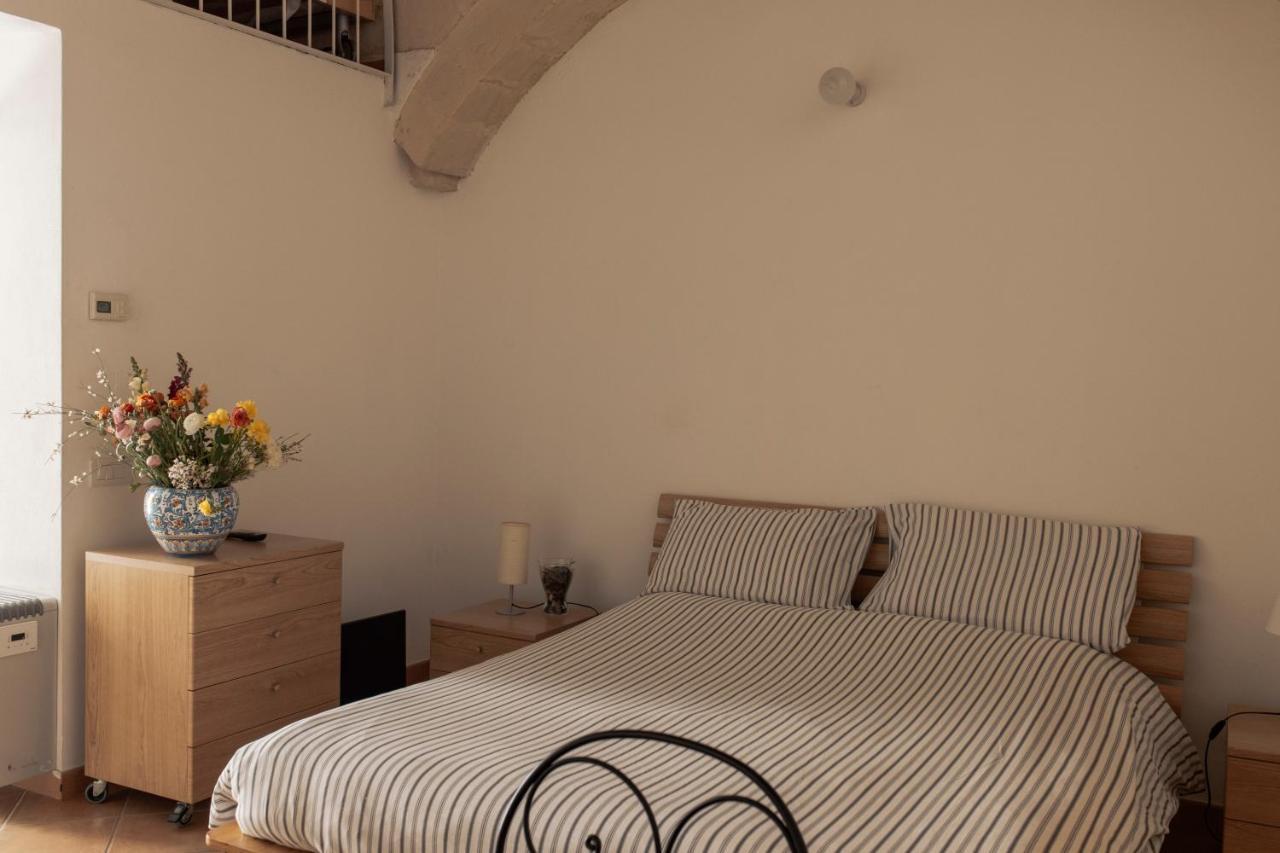Il Vicinato, Casa Vacanza Immersa Nel Cuore Dei Sassi Matera Bagian luar foto